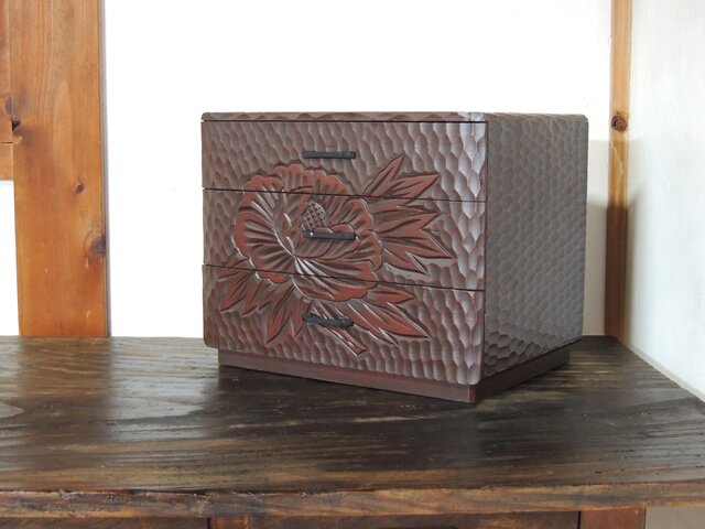 鎌倉彫引出(牡丹) | iichi 日々の暮らしを心地よくするハンドメイドや