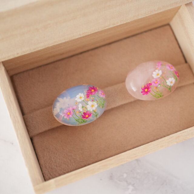 天然石ローズクォーツとコスモス、金箔の帯留め ポニーフック ブローチ