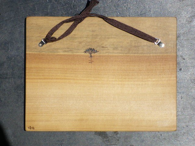 ラクダ （焼き板絵） | iichi 日々の暮らしを心地よくするハンドメイド