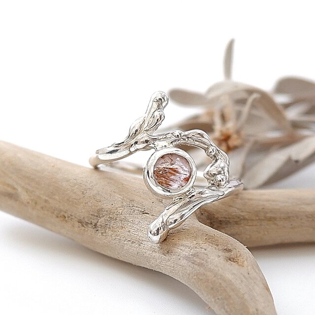 ～個性的な内包物～　カコクセナイトインアメジストのデザインリング　13.5号　天然石アクセサリー　一点物 macari