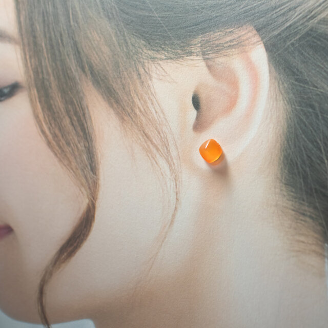 PG カーネリアン ピアス カーネリアン シュガーローフカット 天然石のピアス【サージカル