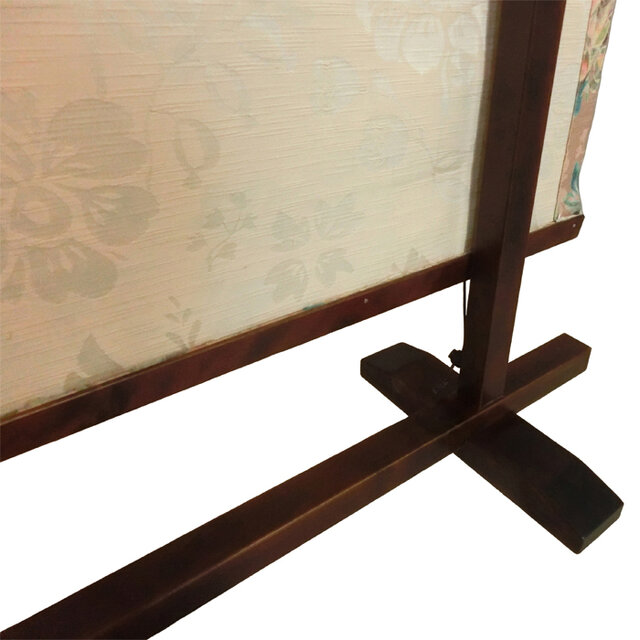 衝立 花柄 タペストリー ついたて ブラウンフレーム 衝立 花柄 タペストリー ついたて ブラウンフレーム | iichi 日々の