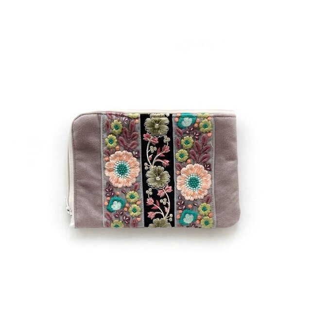 豪華なインド刺繍の通帳ポーチ】1点限定販売/上品で大人可愛い/通帳