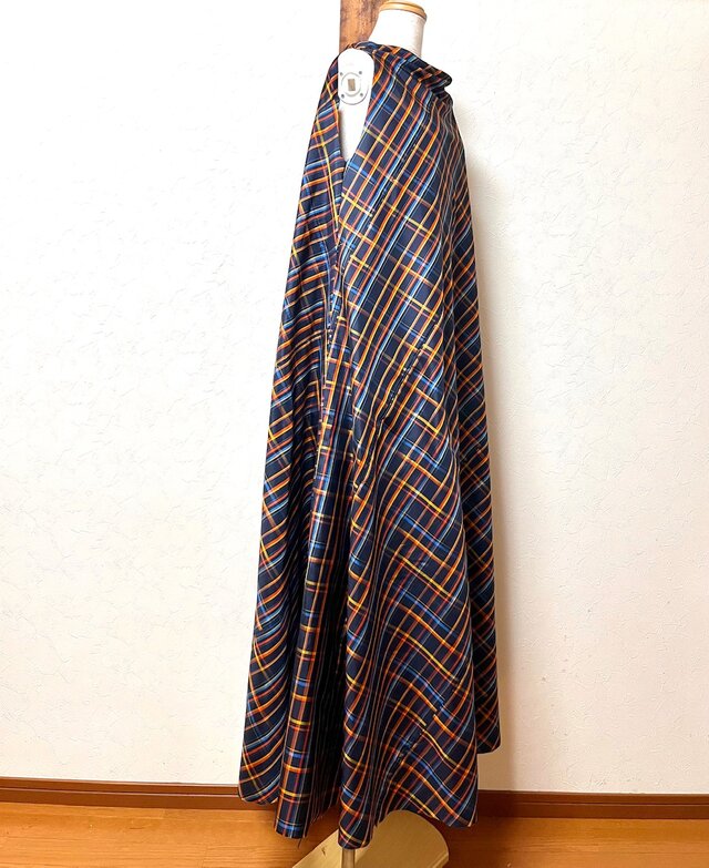 大島紬 フレアーワンピース | iichi 日々の暮らしを心地よくする