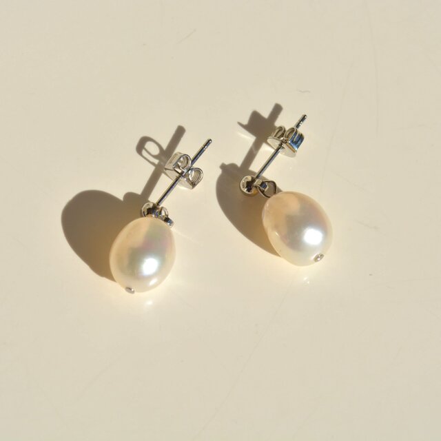 淡水バロックパールのピアス（イヤリング）＊ホワイト＊8～9ｍｍ◆金具変更可能♪
