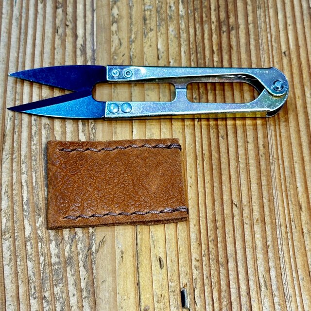 本革★糸切りばさみ　ばさみ　糸切バサミ　カバー　ケース★ハンドメイド