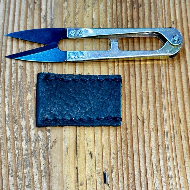 本革★糸切りばさみ　ばさみ　糸切バサミ　カバー　ケース★ハンドメイド