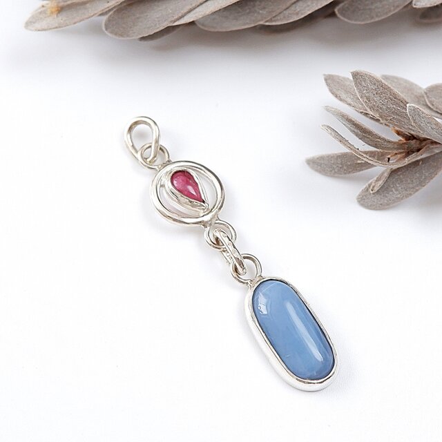 ～10月の誕生石～　オワイヒーブルーオパールとピンクトルマリンのデザインペンダント　天然石アクセサリー　一点物　macari