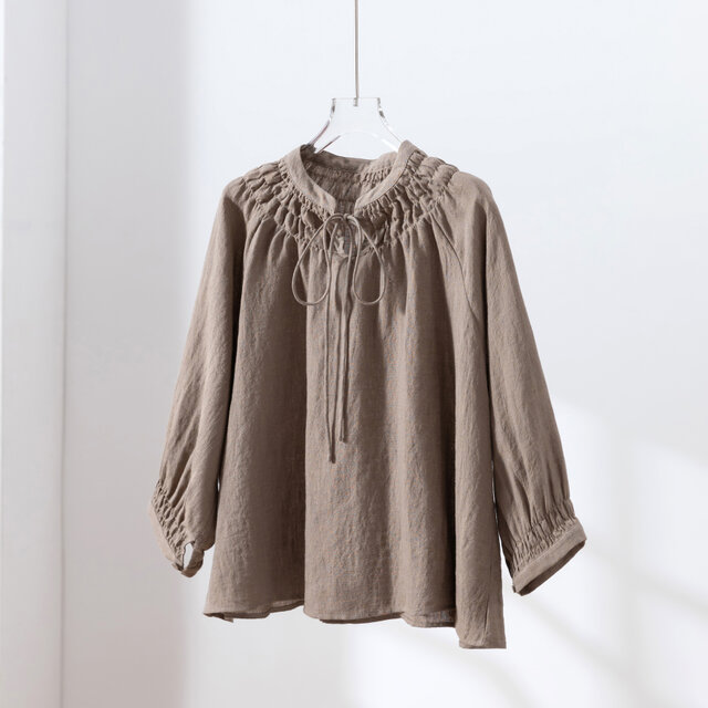 ハンドメイド感たっぷりのチュックドブラウス　 リネン100％　リネンブラウス ピンク　茶色　250810-2