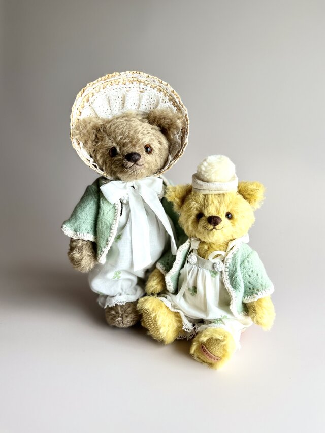 ウイングベアSサイズ(ボンボンベレーと飛び刺繍ロンパース