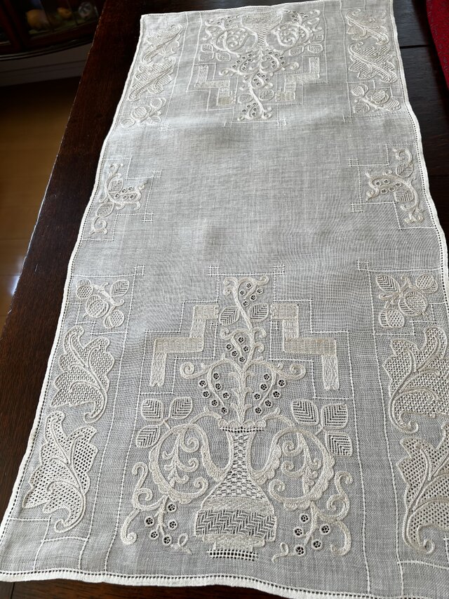 麻刺繍テーブルセンター、オリエンタル | iichi 日々の暮らしを