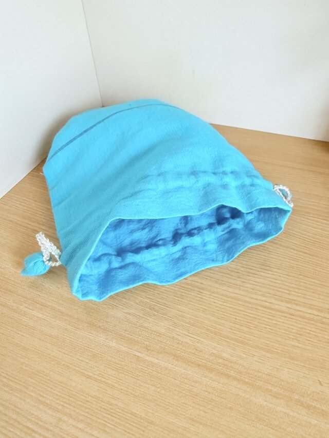 播州織のラウンド巾着袋（ターコイズブルー） | iichi 日々の暮らしを