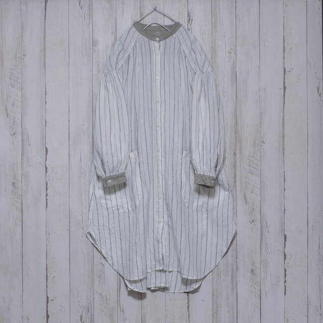 リネン生地ストライプシャツワンピース　白地／ブルートライプ