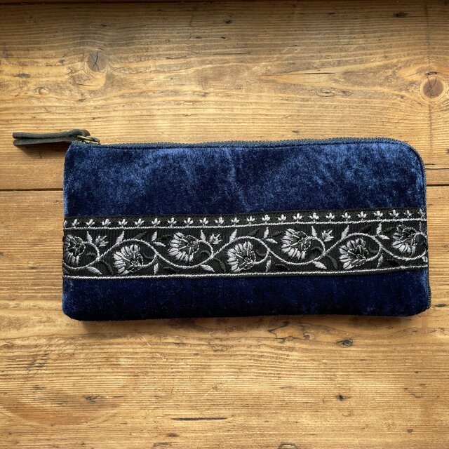 インド刺繍リボンL字ファスナー長財布(ネイビー系ベロア) | iichi 日々