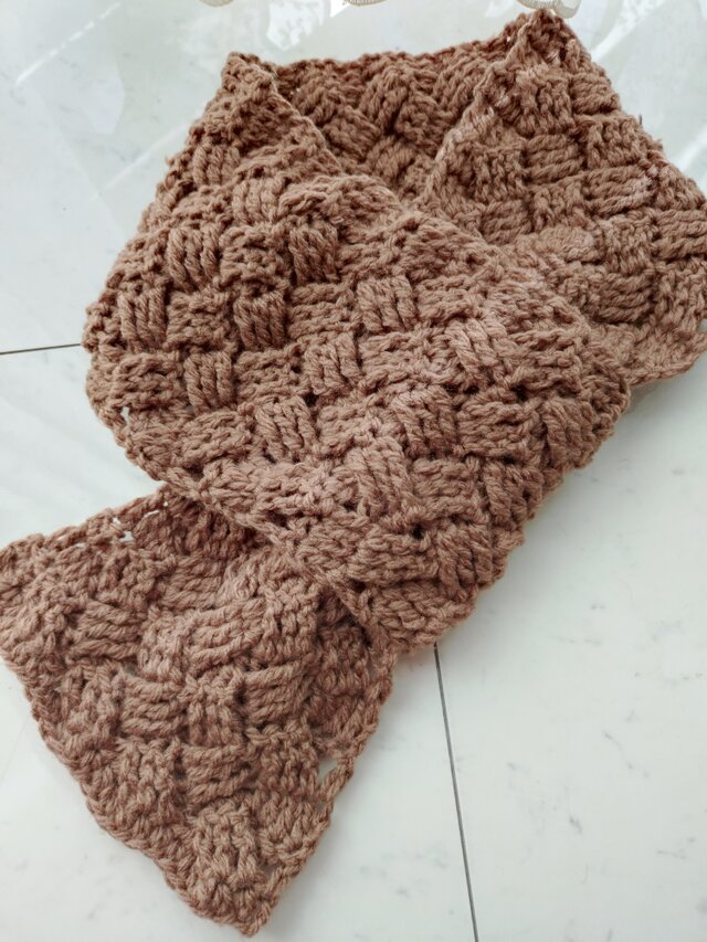 マフラー ループマフラー ななめ クロス ブロックチェック 柄 ブラウン 茶色 キャメル 手編み 編み物 編み