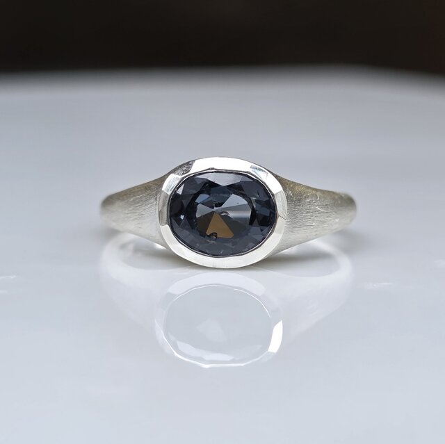 ブルー スピネル 1.59ct OVカット 印台 シルバーSV925リング | iichi