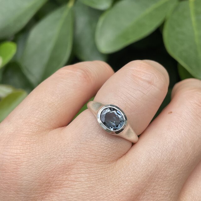 ブルー スピネル 1.59ct OVカット 印台 シルバーSV925リング | iichi