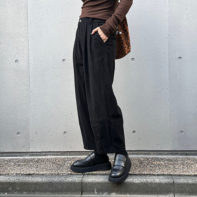 新作❤︎大人かわいいコーデュロイ半ゴム仕立てタックワイド