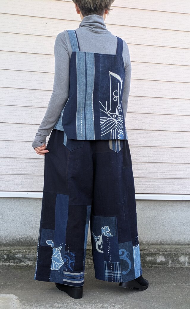 古布リメイク リバーシブルキャミベスト＋藍染のワイドパンツの