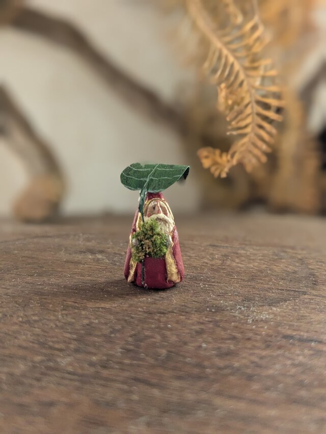 小さな小さなサンタクロース　33（葉っぱ）のコピー