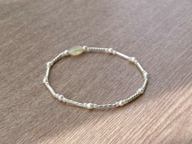 ビーズブレスレット No.133 ヴィンテージビーズ ブルー シルバー パール ビーズブレスレット No.133 ヴィンテージビーズ スレートブルー