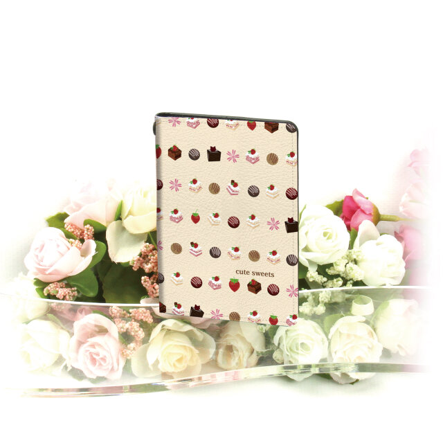 二つ折りパスケース/ICカードケース/カードケース【cute sweets（シャンパンカラー）】（名入れ可）
