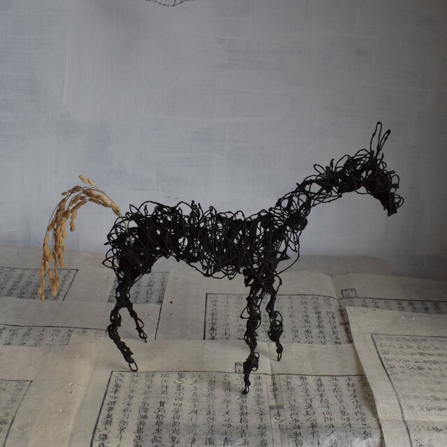 ワイヤーワークの馬 2026干支 1 | iichi 日々の暮らしを心地よく