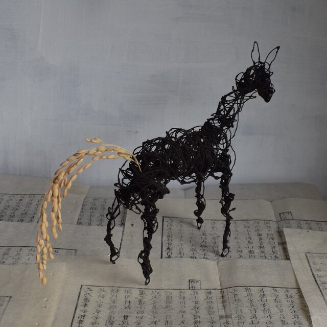ワイヤーワークの馬 2026干支 1 | iichi 日々の暮らしを心地よくする