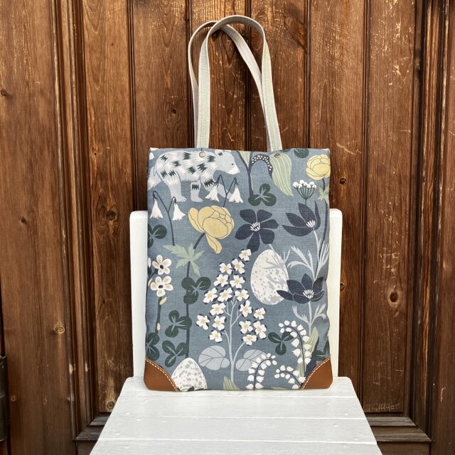 A4収納　手提げバッグ　すずらんの庭