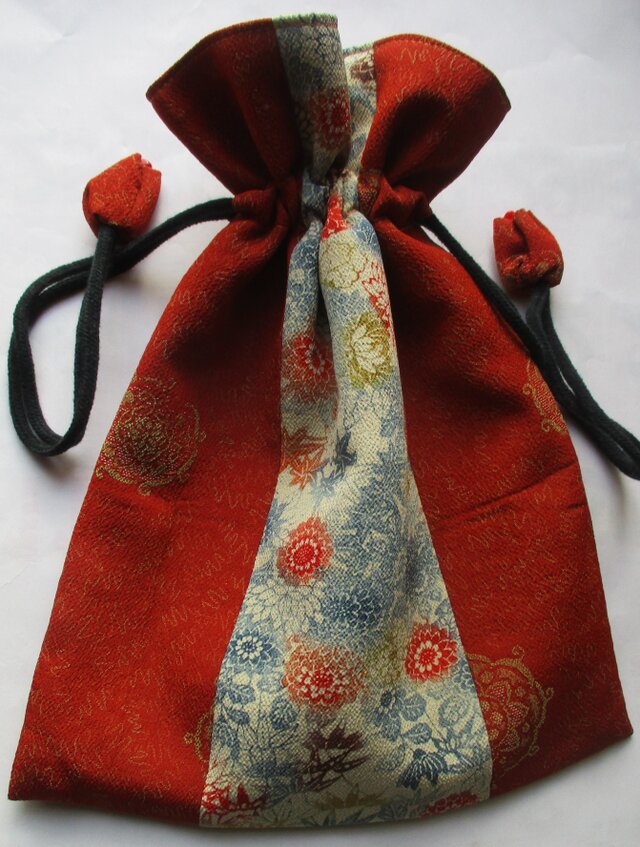 ８４５５　花柄の着物で作った巾着袋　＃送料無料
