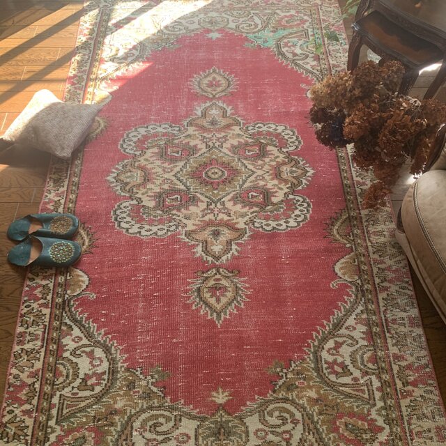 大判　241×131 カメリアピンク　トルコヴィンテージラグ　メダリオン　ヴィンテージラグ　絨毯　アンティークラグ　トルコラグ