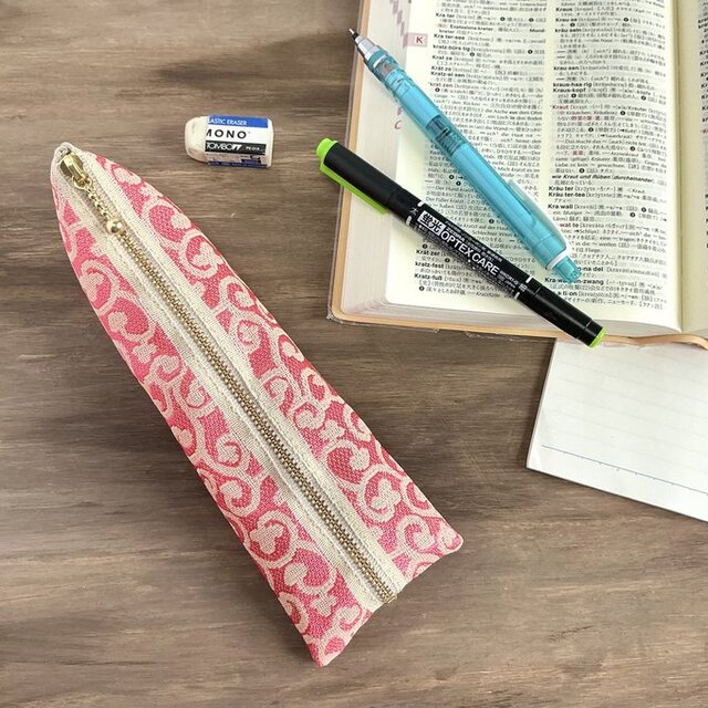 【花唐草】畳縁　テトラ型　ペンケース　ピンク　蔦　からくさ