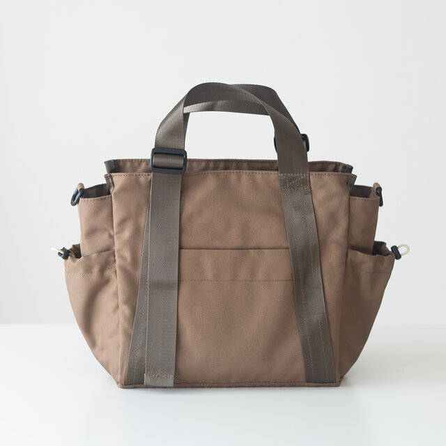 秋新作［Mサイズ］10ポケット3WAYバッグ 撥水加工ナイロン【ブラウン