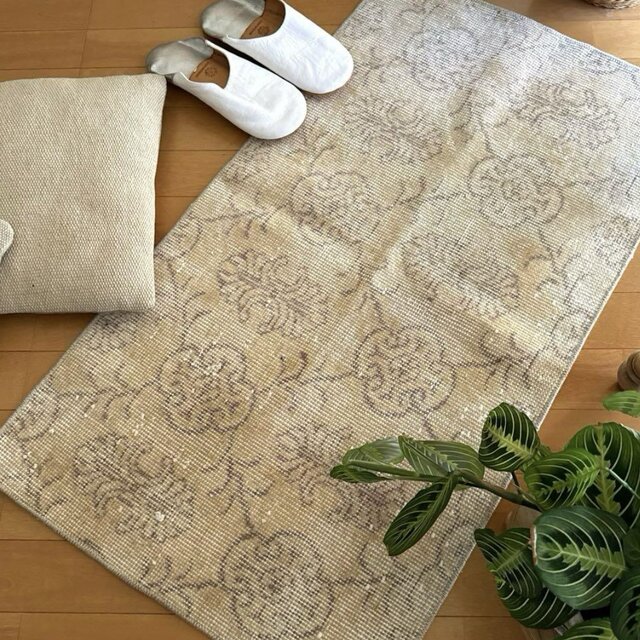 54×95.5 淡いベージュ×グレージュ　ボタニカル　トルコヴィンテージラグ