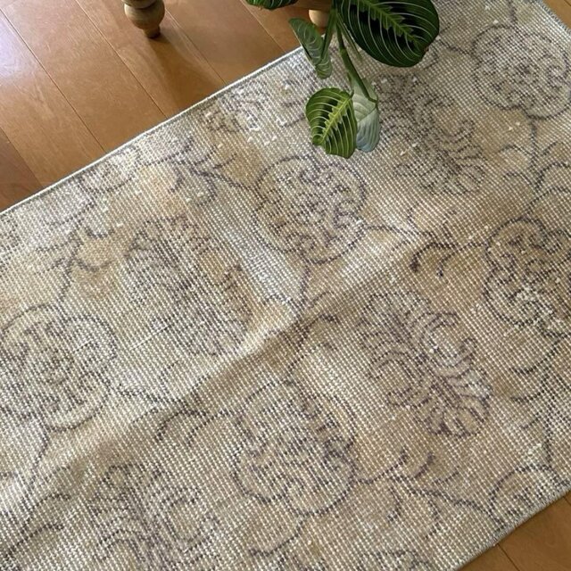 54×95.5 淡いベージュ×グレージュ ボタニカル トルコヴィンテージラグ