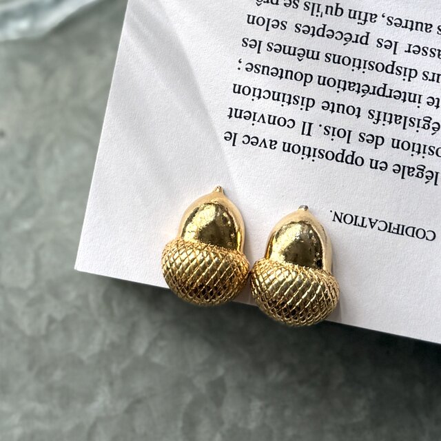 Y1194-ヴィンテージイヤリング U.S.A. 1960's PAT.NO Gold Tone Acorn Earrings