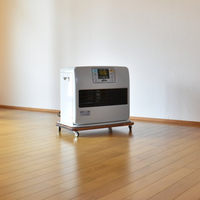 スムーズに動くストーブ台