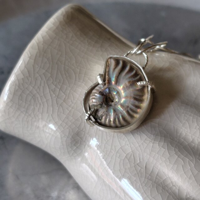 アンモナイトの手作りシルバーペンダント zac23011.jpg