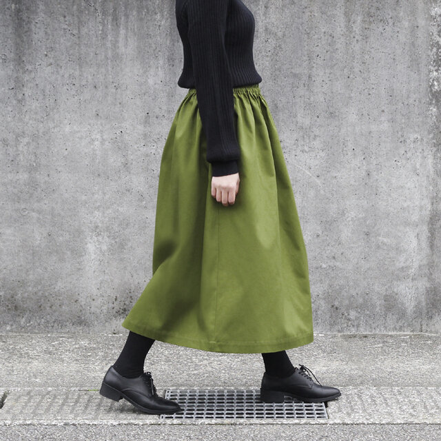 シンプルで丈夫、カジュアルでもきれいめでも。上品で万能 チノクロス