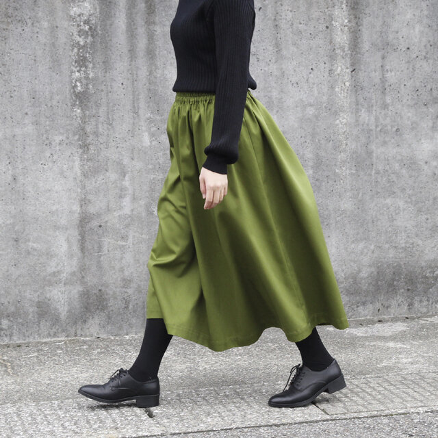 シンプルで丈夫、カジュアルでもきれいめでも。上品で万能 チノクロス