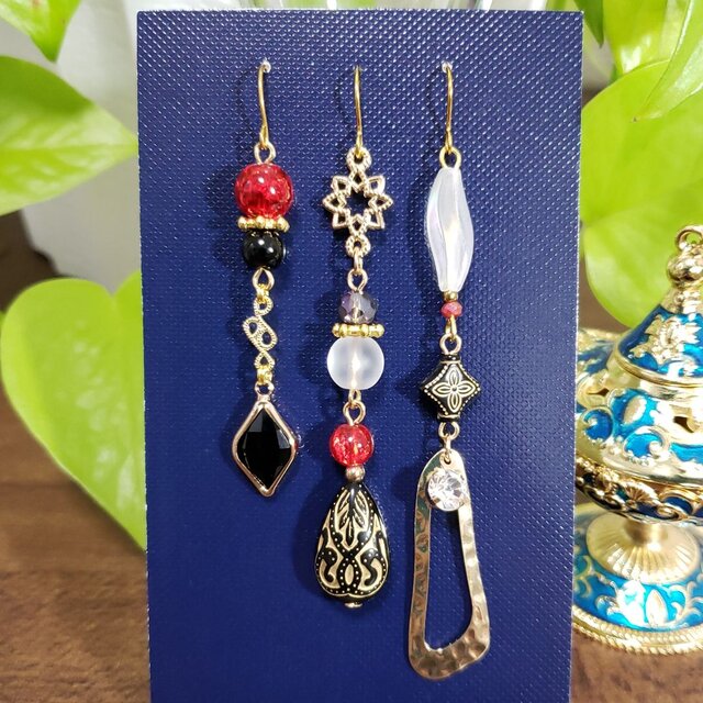 ヴィーナス★ロング エスニックデザインピアス 3つ穴 レッド 赤 ハンドメイド No.967