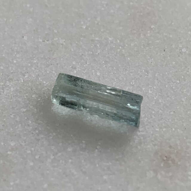 アクアマリン原石 (ヘキサゴン・六角形)