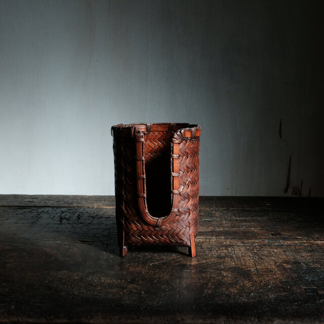 茶杯や猪口の収納に◆中国産　竹製 細工網代編 碗筒 茶杯入れ　猪口入れ　煎茶碗入 煎茶道具　古道具　古民家　i3