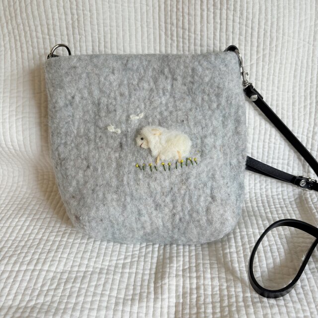 おさんぽラムキンショルダーバック　やさしい水色