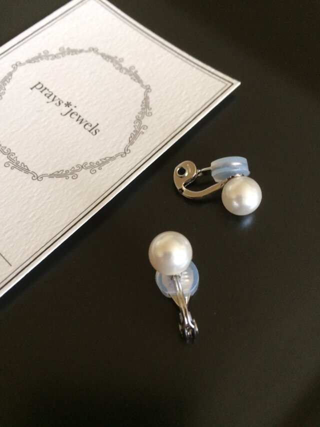 ソフトタッチ痛みなくしっかりとホールドのイヤリング！Basic Pearls Earrings