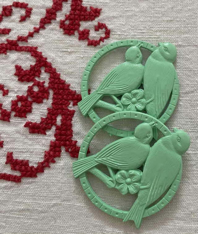 vintage　button&charm　（ビンテージ）USA 1個