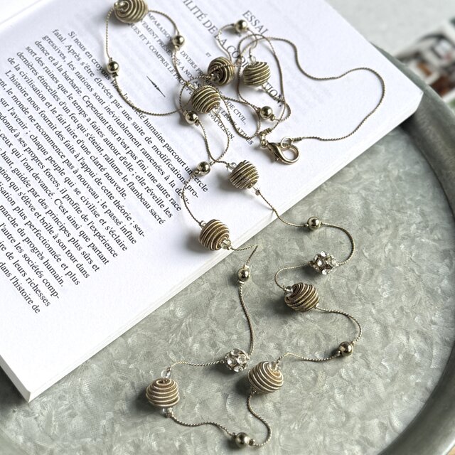 N302-ヴィンテージネックレス U.S.A. Demi Triple Strand Gold Tone Chain