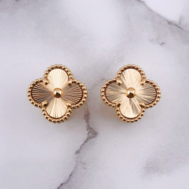 幸せのクローバーピアス 15mm（ピンクゴールド）【高品質！送料無料！当日発送！】