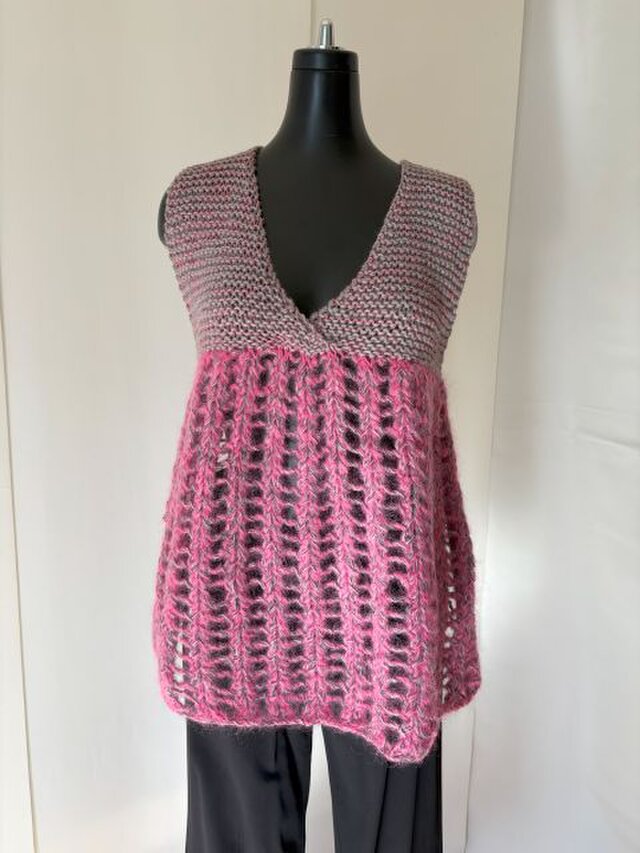 ピンクモヘアのハイウェイベスト