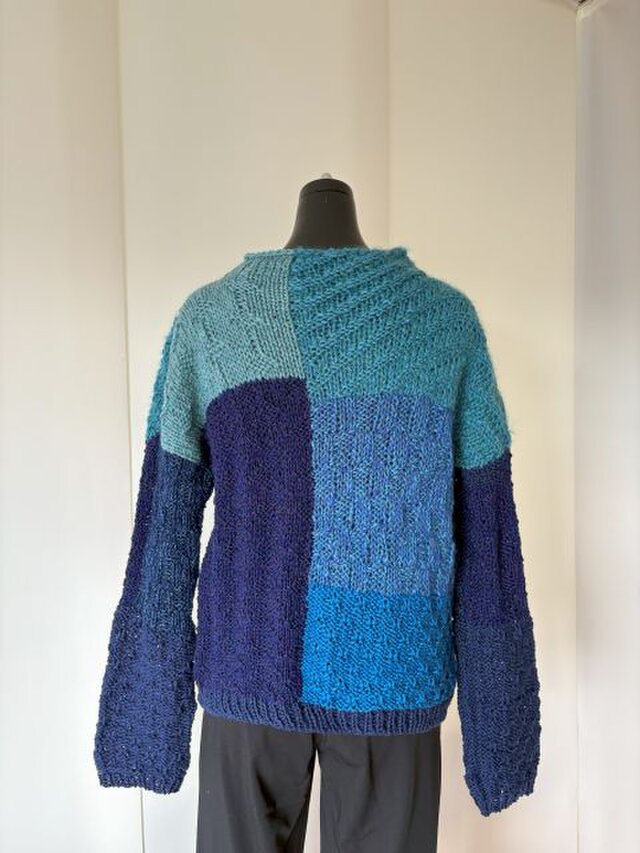 ブルー系の模様編みパッチワークセーター | iichi 日々の暮らしを